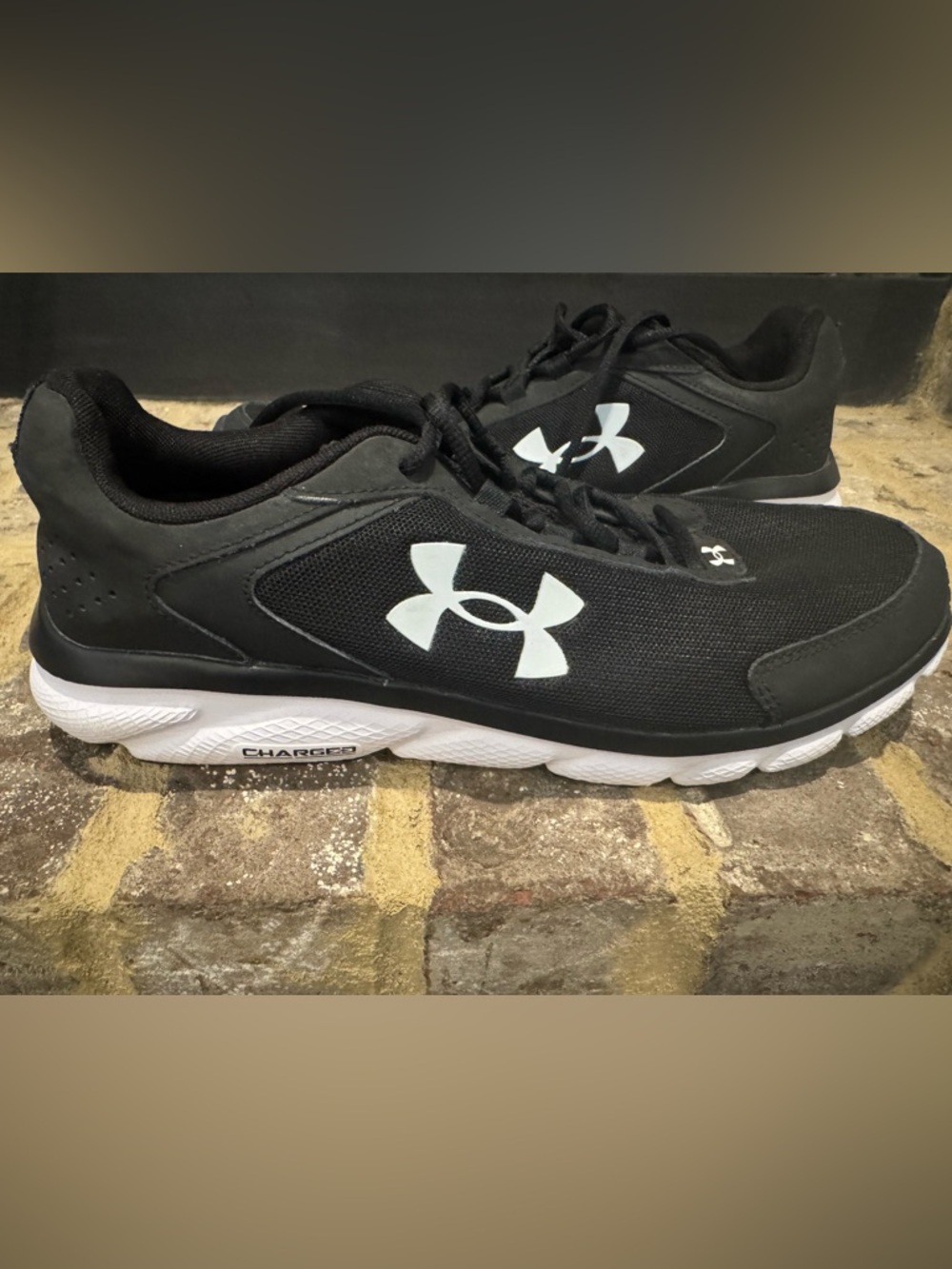 Under Armour Charged Running Shoes Men’s Size 11.5 Black Athletic Sneakers